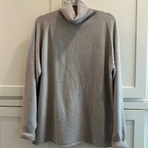Celtic & Co Slouchy Cozy 100% Wool Turtleneck Sweater Women’s Sz Medium NWOT - Picture 1 of 8